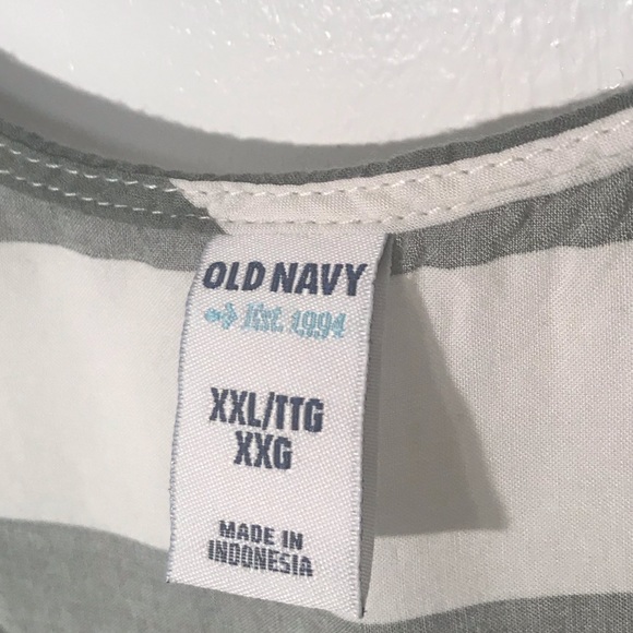 Top - Picture 2 of 4